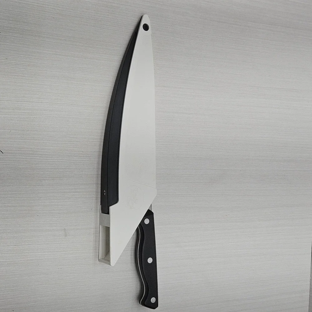 Pampered Chef 8 inch Chefs Knife with Self Sharpening Protective Sheath Black